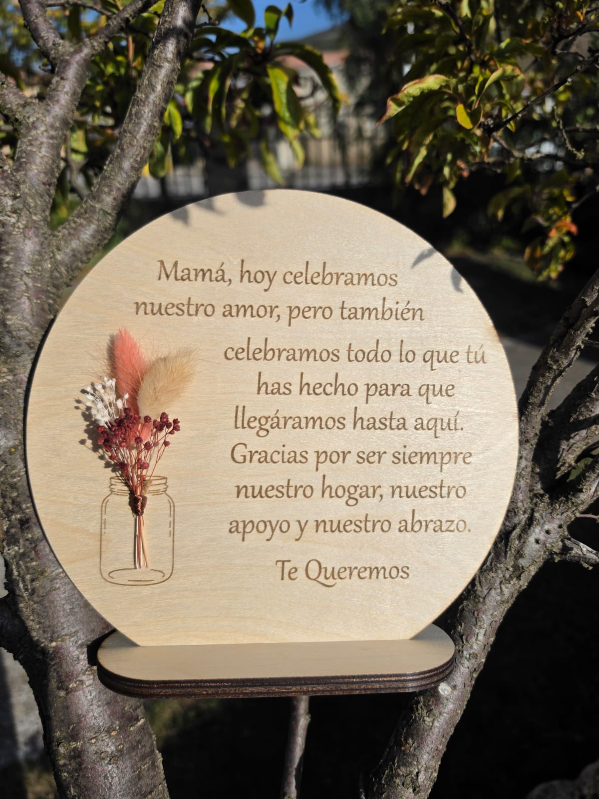 PLACA CON BASE Y FLOR