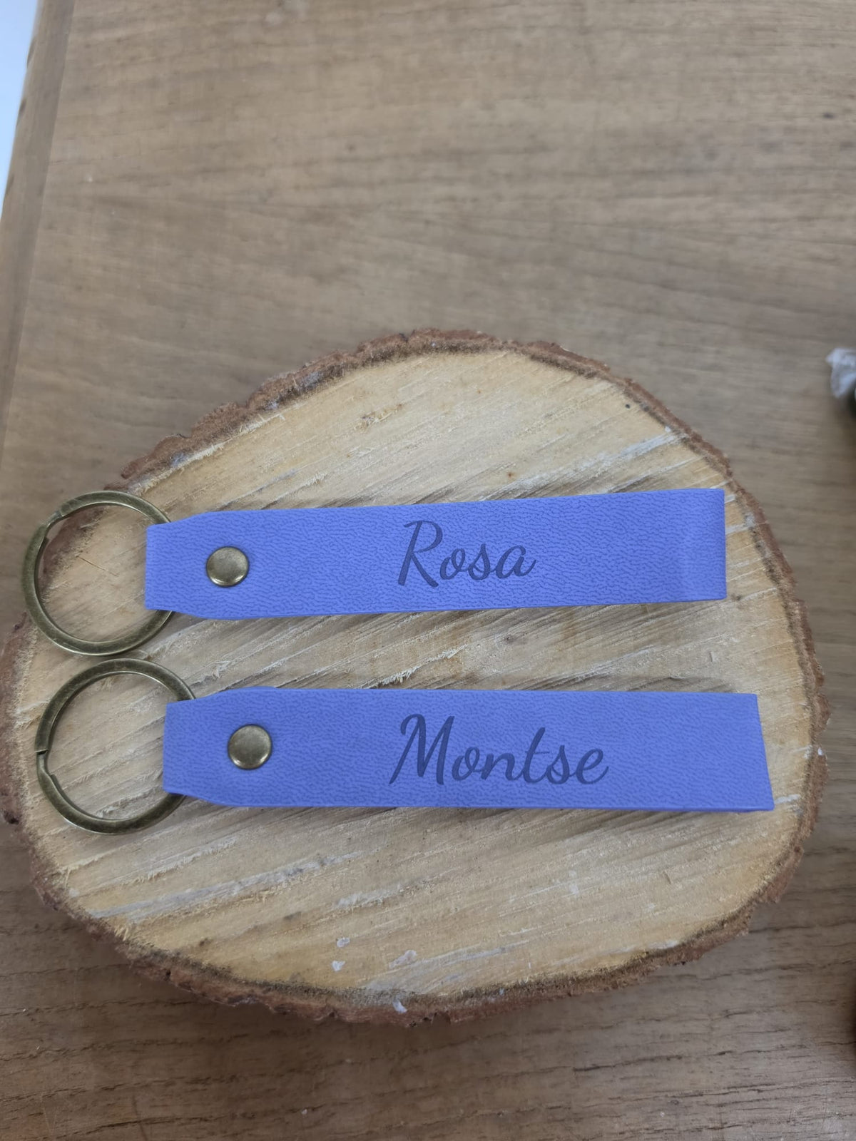 LLAVERO EFECTO PIEL PERSONALIZADO COLOR