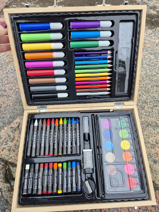 ESTUCHE DE ACUARELAS Y CERAS GRANDE