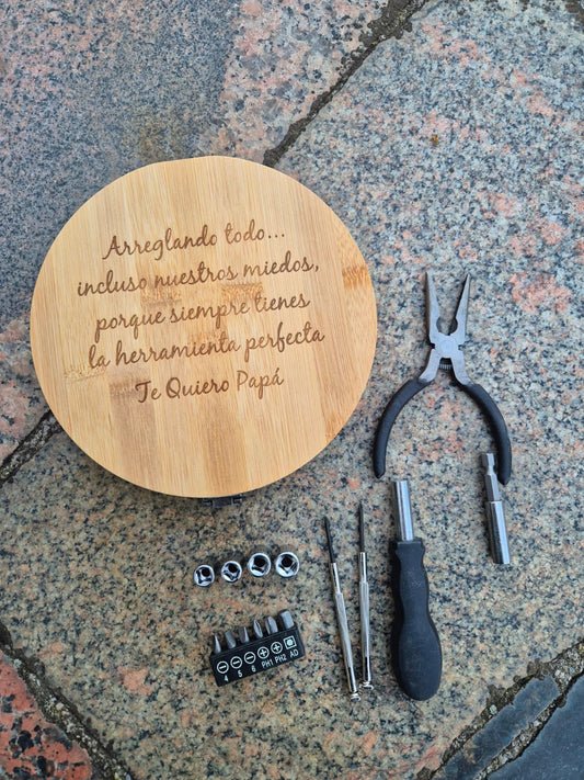 CAJA CON HERRAMIENTAS