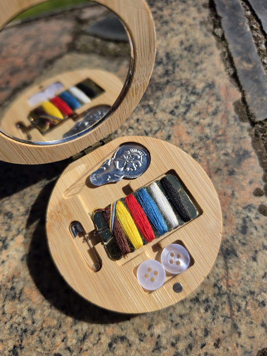 SET DE COSTURA CON  ESPEJO